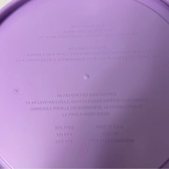 NEW Large Hello Kitty Pyrex Container - Picture 4 of 4